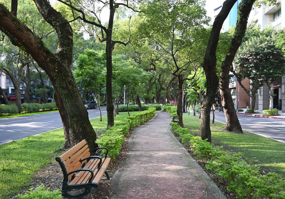 HOTEL COZZI和逸飯店│官網最優惠│線上快速訂房