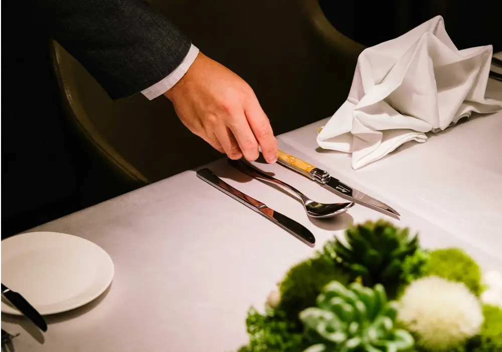 HOTEL COZZI和逸飯店│官網最優惠│線上快速訂房